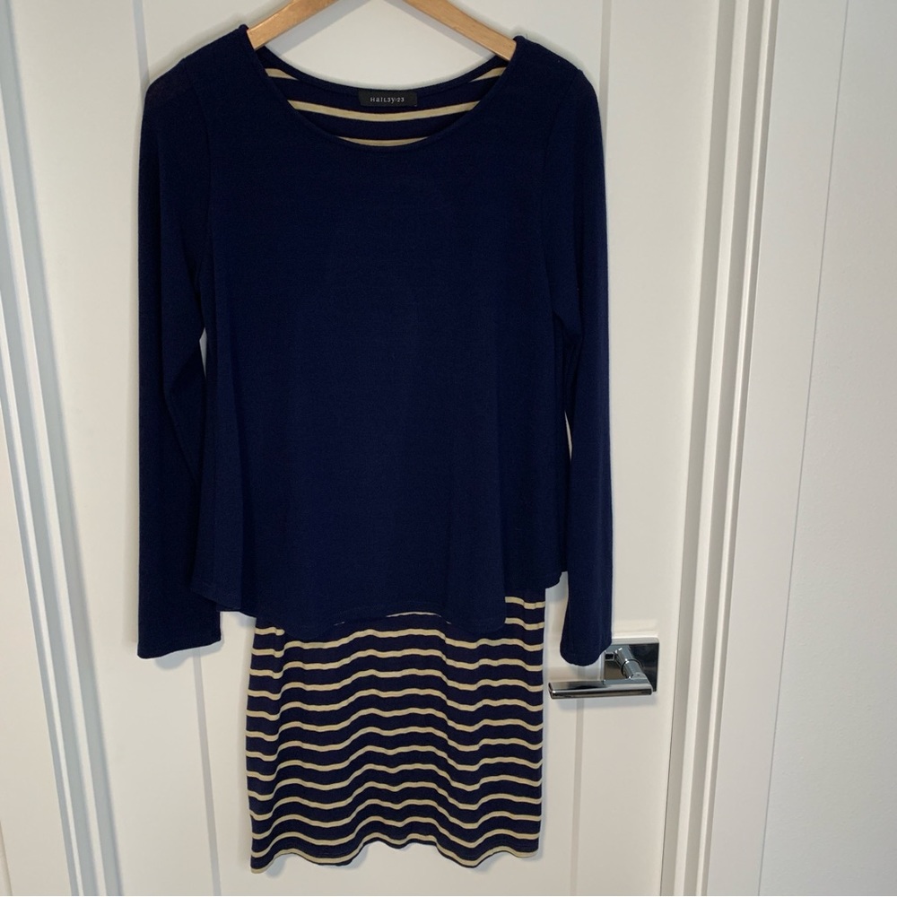 Hail3y:23 Navy Blue and Tan Striped Layered Knit M